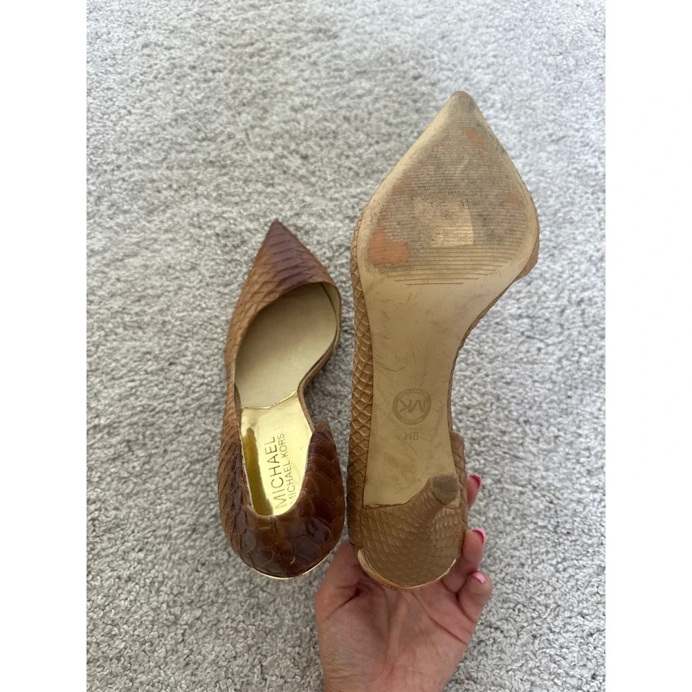 Michael Kors Brown Snakeskin Embossed d'Orsay Pointed Toe Pumps Gold Logo Heel 9